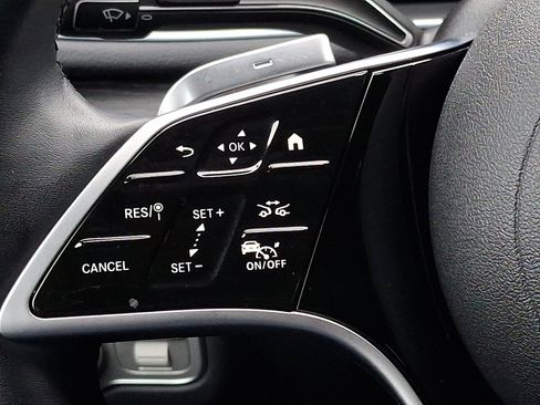 Certified 2025 Mercedes-Benz GLS 450 4MATIC image 22