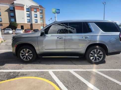 Used 2023 Chevrolet Tahoe LT w/ Luxury Package image 12