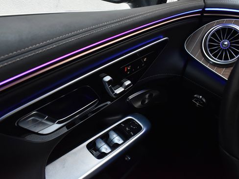 Used 2023 Mercedes-Benz EQE 500 4MATIC SUV image 33