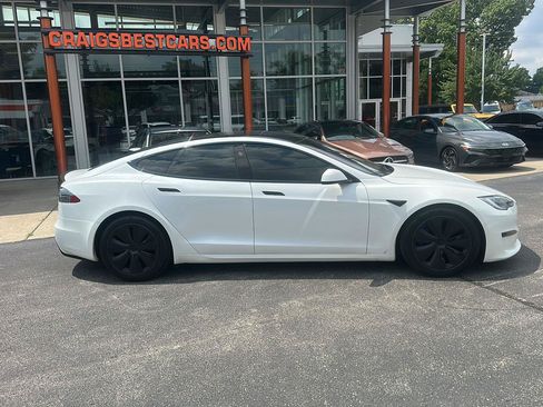 Used 2021 Tesla Model S Plaid AWD/4WD image 2
