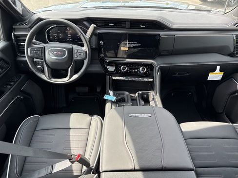 New 2026 GMC Sierra 2500 AT4X AWD/4WD image 15
