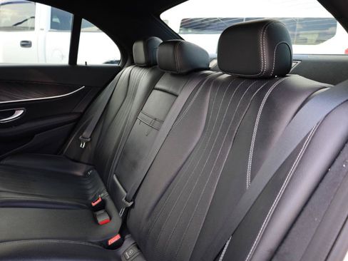 Used 2018 Mercedes-Benz E 300 image 14