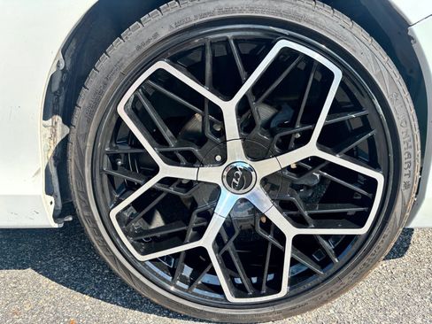 Used 2015 Honda Accord Sport image 11