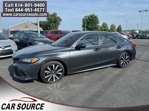 Used 2023 Honda Civic EX image 3