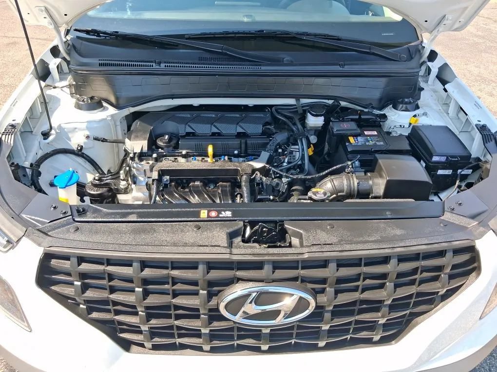 Used 2026 Hyundai Venue SE FWD image 10