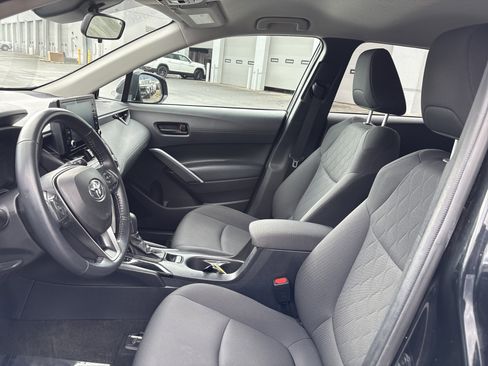 Used 2022 Toyota Corolla Cross LE image 18