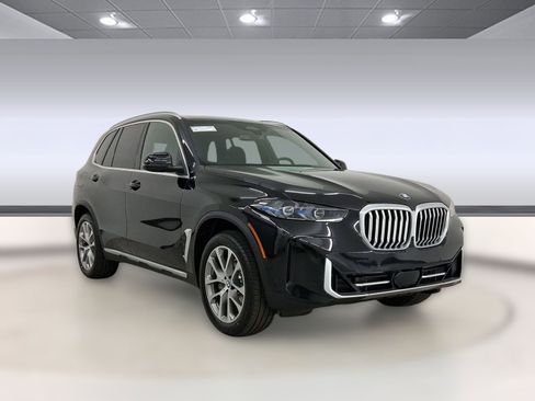 New 2026 BMW X5 sDrive40i w/ Premium Package image 7