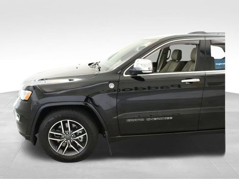 Used 2021 Jeep Grand Cherokee Overland AWD/4WD image 5