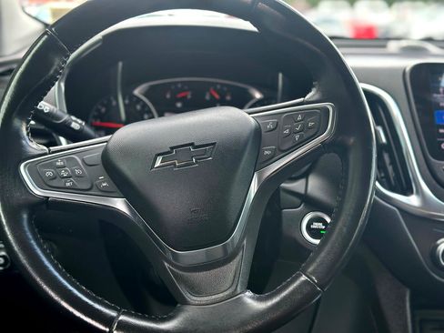Used 2021 Chevrolet Equinox LT image 9