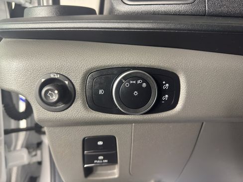 Used 2023 Ford Transit 250 Low Roof AWD image 15