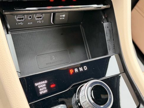 Used 2023 Jeep Grand Cherokee Limited w/ Luxury Tech Group II image 20