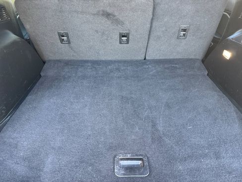 Used 2022 Ford Edge SEL image 33