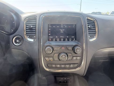 Used 2019 Dodge Durango GT AWD/4WD image 11