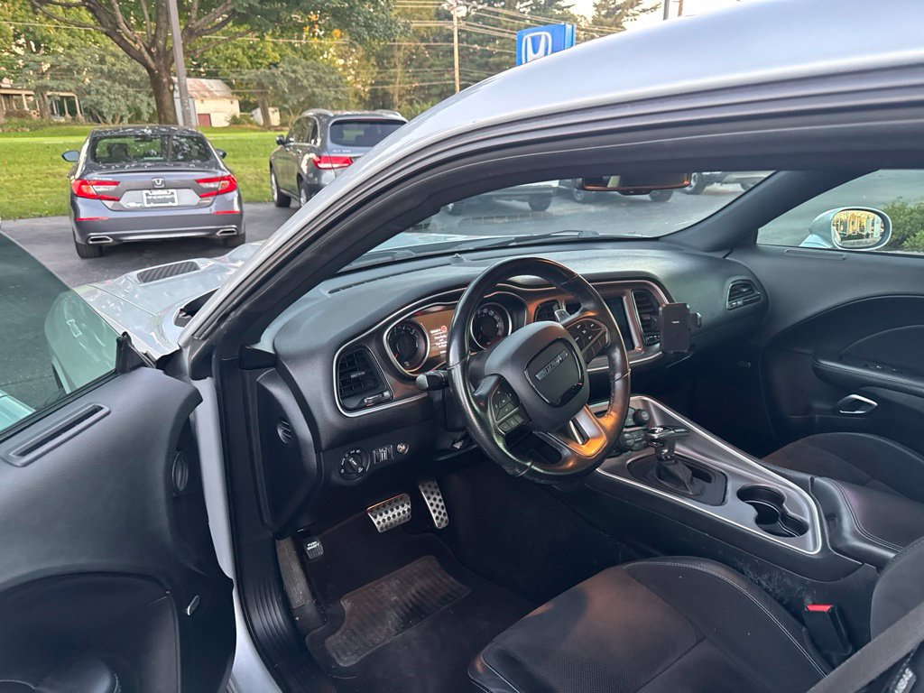 Used 2019 Dodge Challenger R/T Scat Pack w/ Plus Package RWD image 8