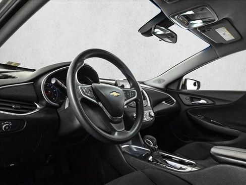 Used 2022 Chevrolet Malibu LT image 10