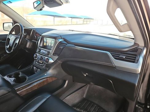 Used 2019 Chevrolet Tahoe LT image 24