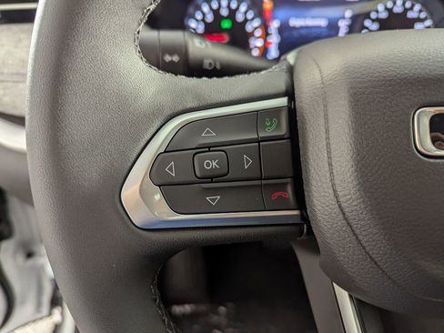 New 2026 Jeep Compass Latitude image 18