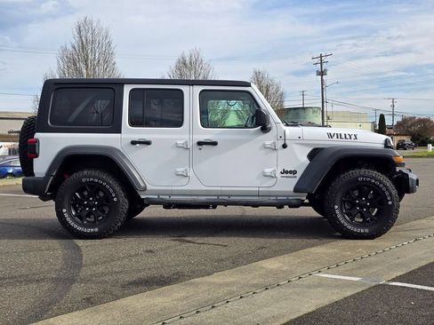 Used 2020 Jeep Wrangler Unlimited Sport AWD/4WD image 6