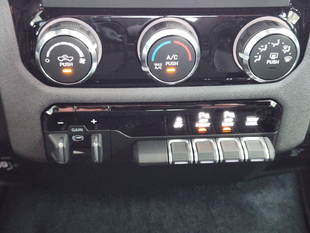 New 2026 RAM 1500 Warlock AWD/4WD image 15