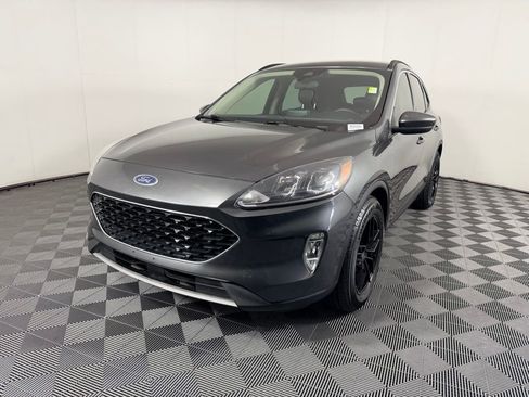 Used 2020 Ford Escape SEL image 8