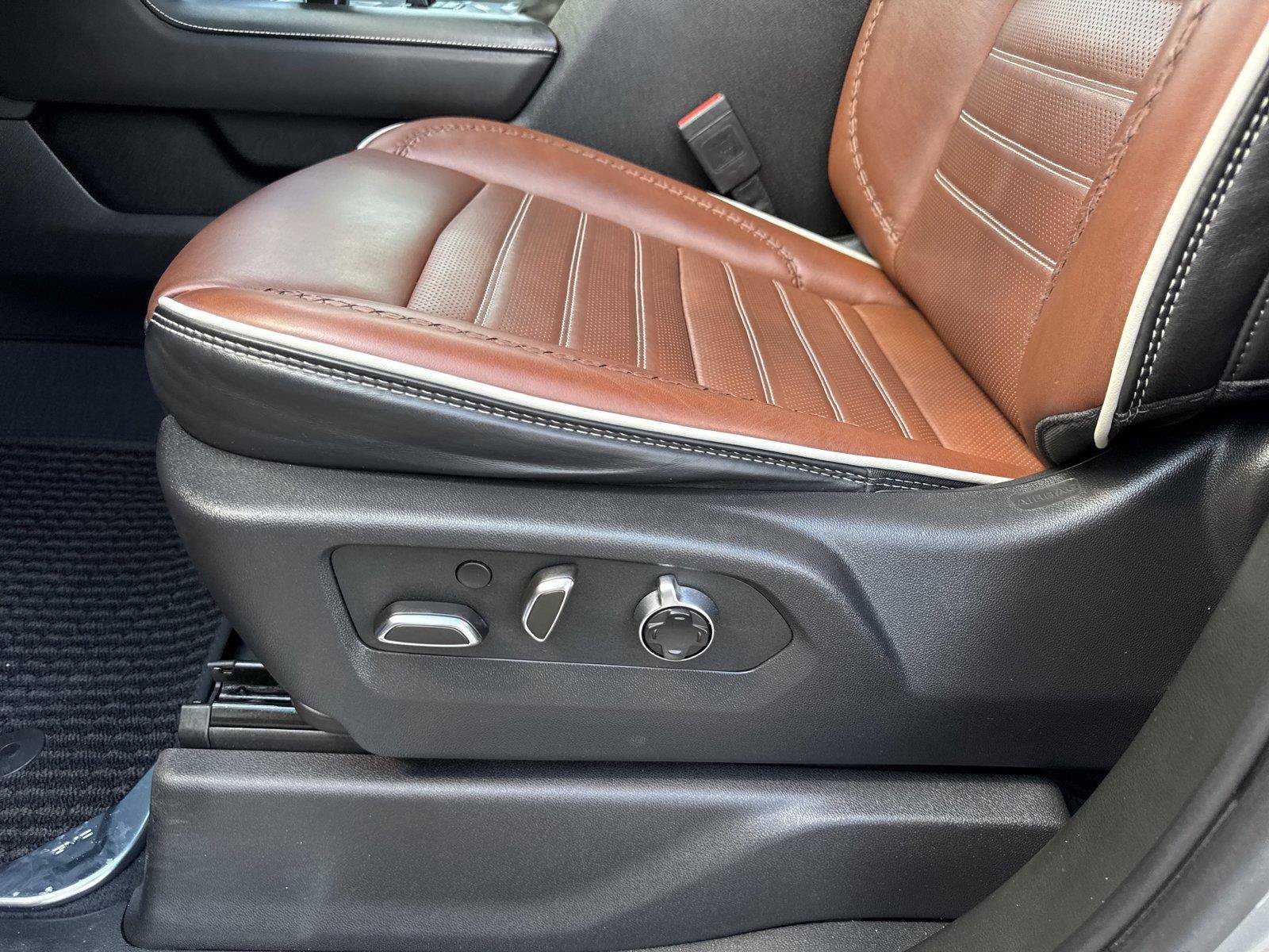 Used 2023 GMC Sierra 1500 Denali Ultimate AWD/4WD image 10