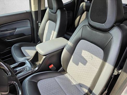 Used 2015 Chevrolet Colorado Z71 AWD/4WD image 23