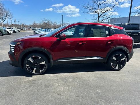 New 2025 Nissan Kicks SR image 2