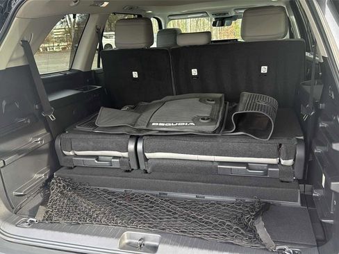 Used 2023 Toyota Sequoia Limited image 28