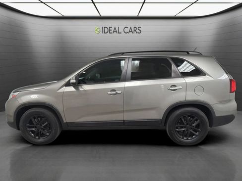 Used 2015 Kia Sorento LX FWD image 8