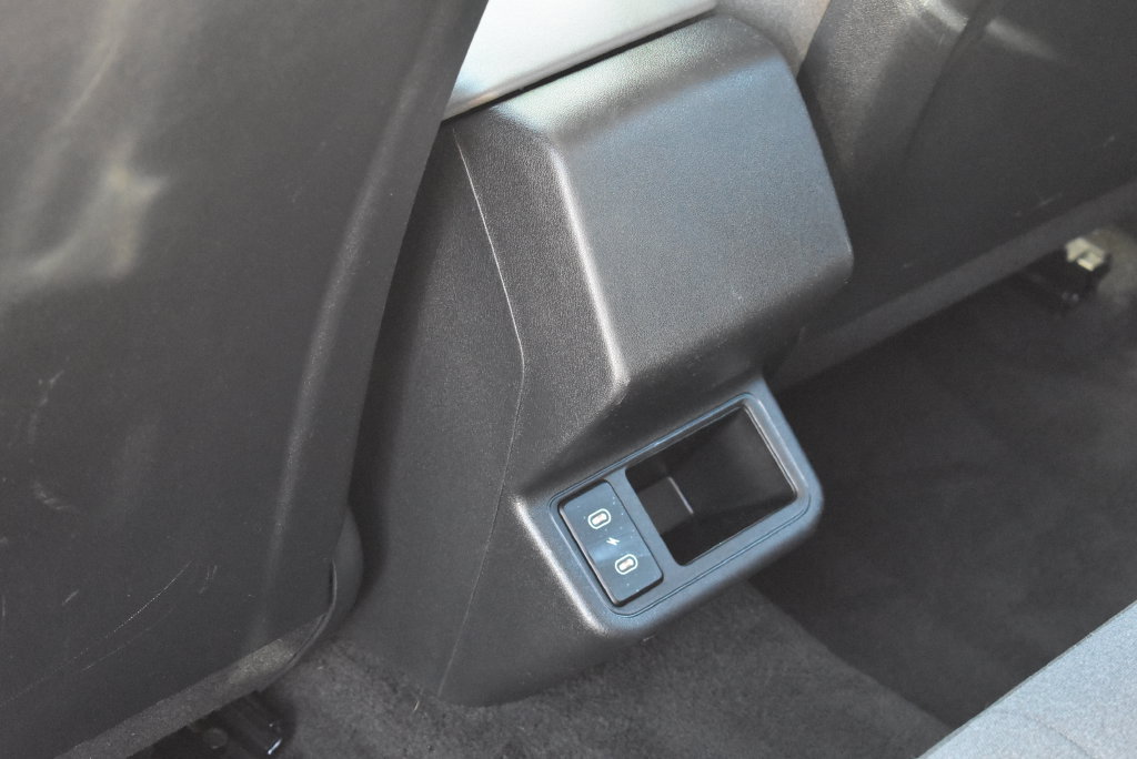 Used 2025 Kia K4 FWD image 16