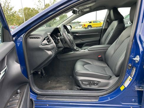 Used 2024 Toyota Camry SE image 20