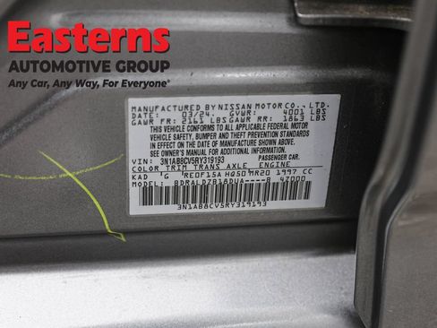 Used 2024 Nissan Sentra SV FWD image 35