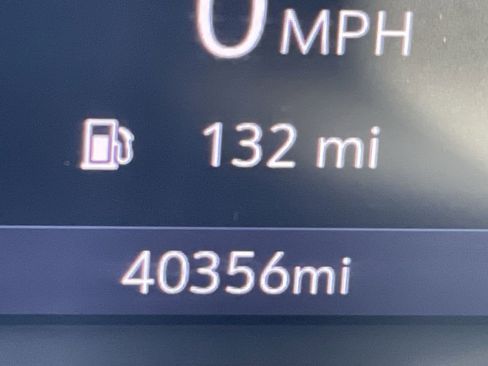 Used 2022 GMC Terrain SLT image 12