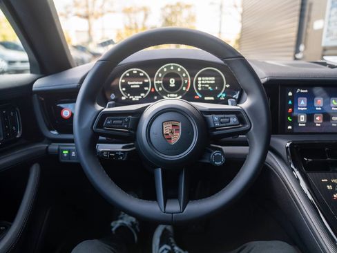 New 2026 Porsche Panamera 4 image 13
