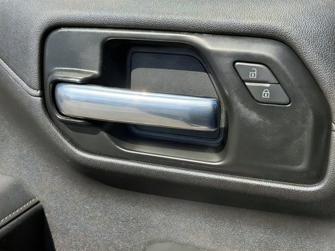 Used 2021 Chevrolet Silverado 1500 LT image 17