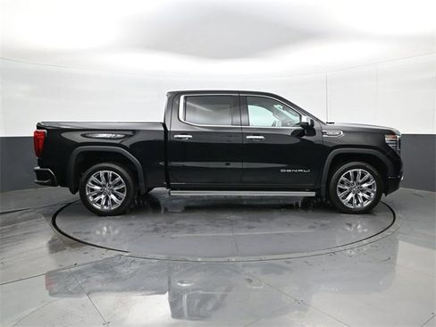 Used 2025 GMC Sierra 1500 Denali w/ Denali Reserve Package image 4