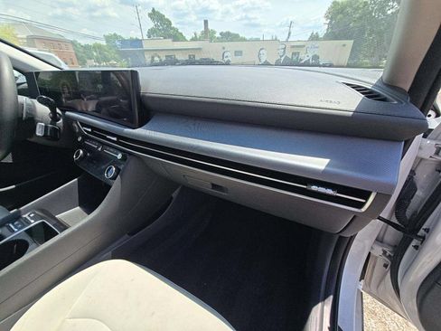 Used 2024 Hyundai Sonata SEL FWD image 11