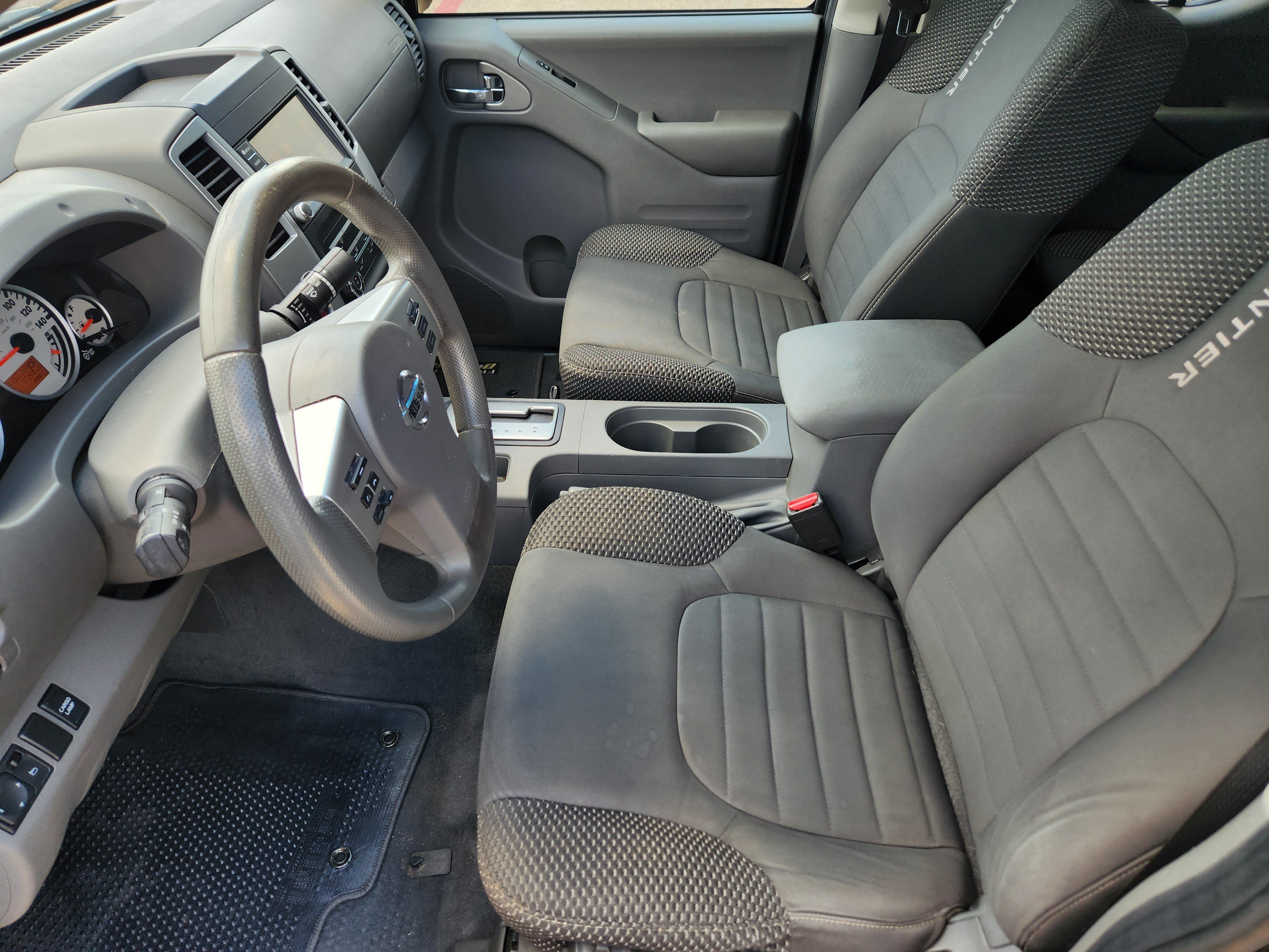 Used 2019 Nissan Frontier Desert Runner RWD image 9