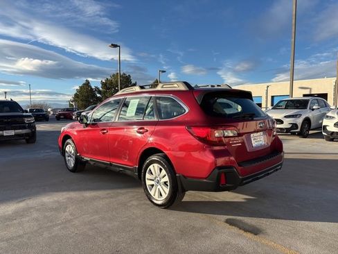 Used 2018 Subaru Outback 2.5i image 7