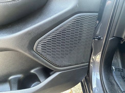Used 2024 Jeep Grand Cherokee L Limited RWD image 17