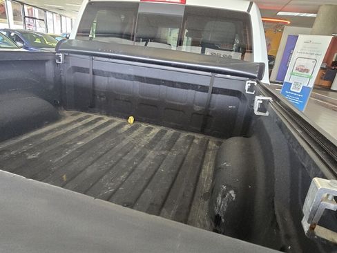 Used 2015 RAM 1500 Big Horn AWD/4WD image 33