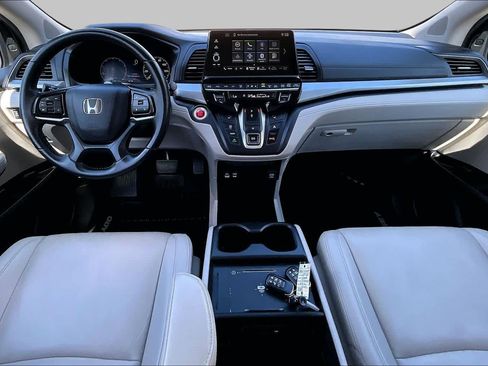 Certified 2025 Honda Odyssey EX-L image 15