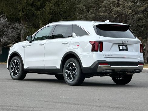 New 2026 Kia Sorento S image 6