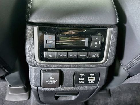 Used 2023 Subaru Ascent Touring AWD/4WD image 29