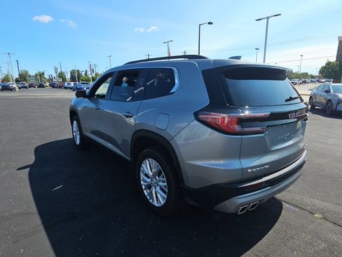 Used 2025 GMC Acadia Elevation w/ Elevation Premium Package FWD image 5