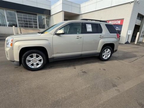 Used 2011 GMC Terrain SLE image 5