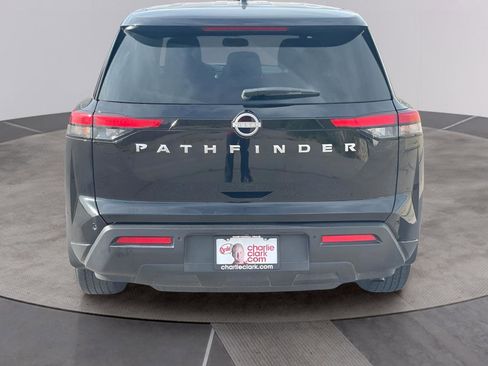 Used 2025 Nissan Pathfinder S FWD image 4