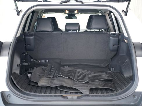 Used 2021 Toyota RAV4 LE AWD/4WD image 35