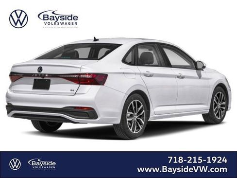 New 2026 Volkswagen Jetta SE image 2