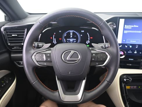 Used 2024 Lexus NX 350h AWD image 32